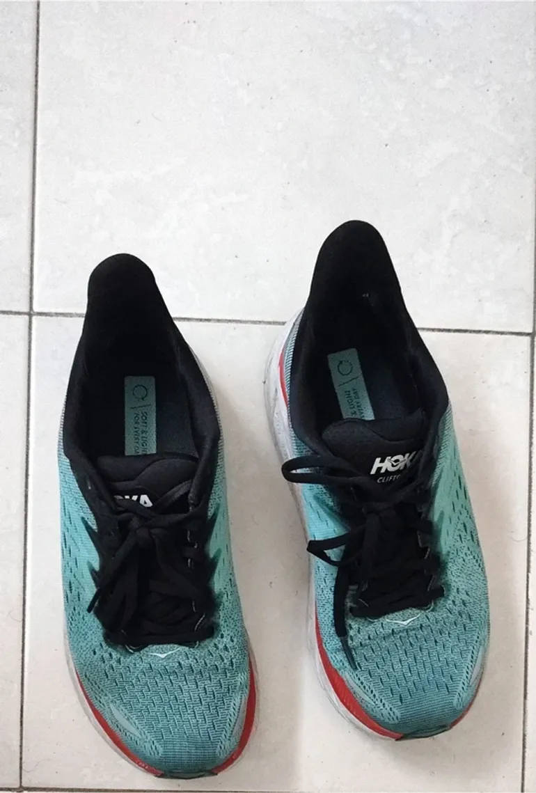 Hoka Clifton 8 bike usato — immagine 3 di 3