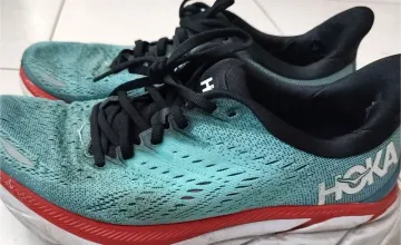 Hoka Clifton 8 bike usato — immagine 1 di 3