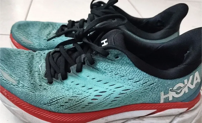 Used Hoka Clifton 8 Running Shoes