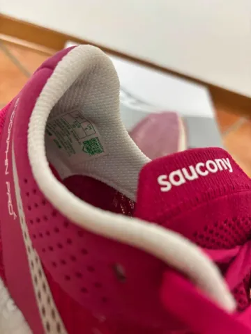 Używany Saucony Endorphin Pro 4 bike — zdjęcie 4 z 5