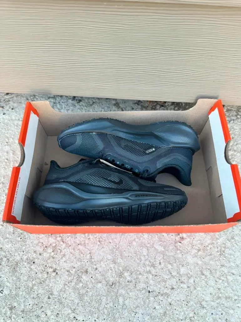 Tweedehands Pegasus Nike Air Zoom 41 GORE-TEX bike — afbeelding 2 van 5