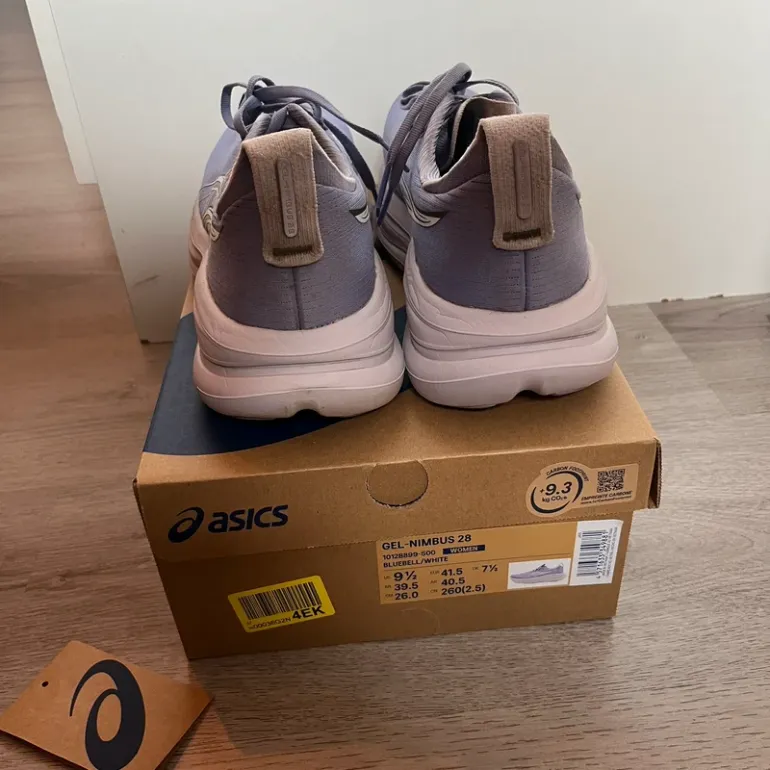 Asics Gel Nimbus 28 bike d'occasion — image 3 sur 4