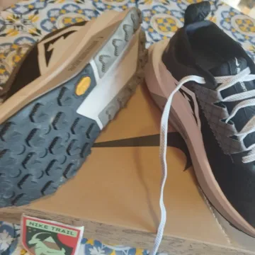 Used Nike ZOOMX ZEGMA TRAIL 2 bike — image 5 of 7