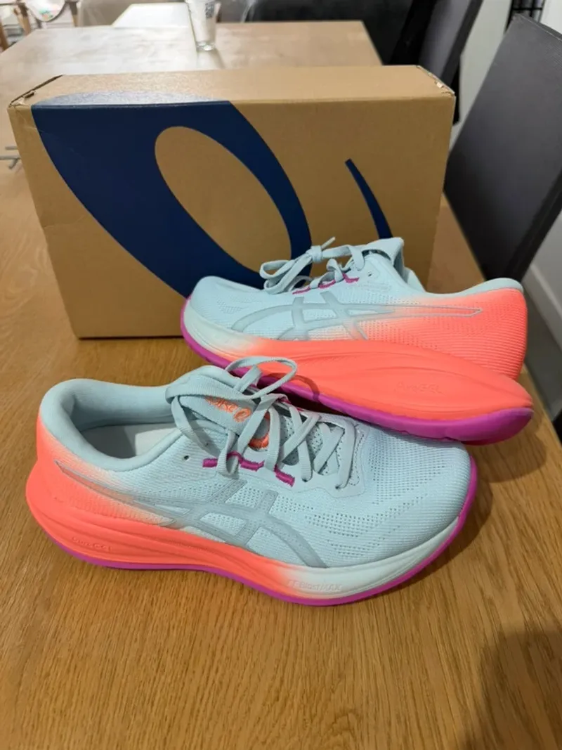 Used Asics Gel Cumulus 28 Running Shoes