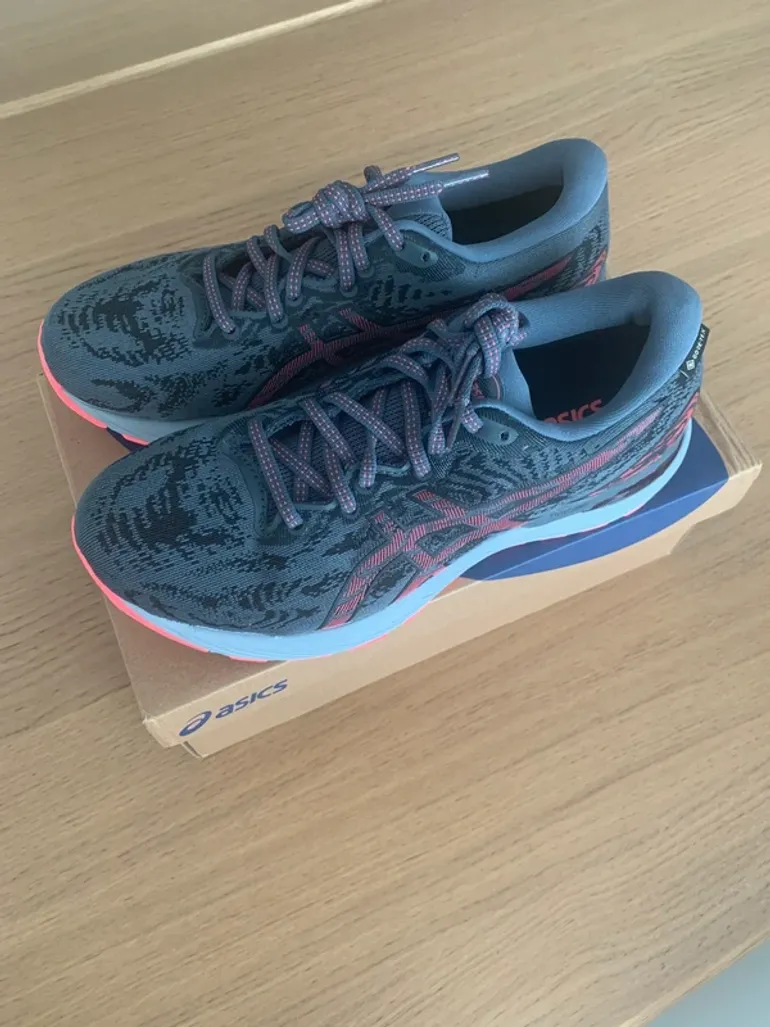 Used Asics Cumulus 22 bike — image 3 of 4