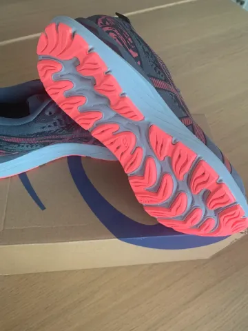 Used Asics Cumulus 22 bike — image 4 of 4