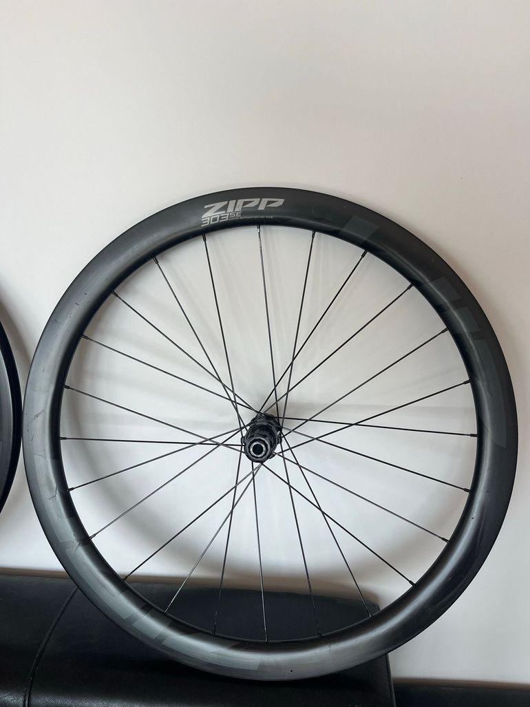 Tweedehands Zipp 303 Wheels bike — afbeelding 2 van 5