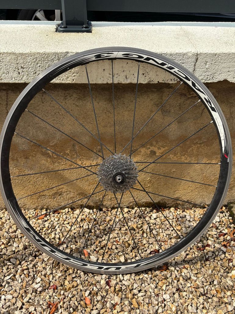 Używany Fulcrum Racing 3 Wheels bike — zdjęcie 2 z 5