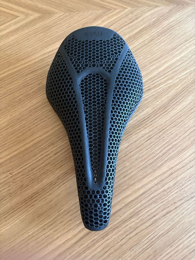 Použité Fizik Vento Argo R1 Adaptive 2026 Saddles & Seatposts