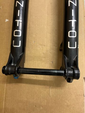 Gebrauchtes Manitou Mezzer Pro 2023 bike — Bild 2 von 12