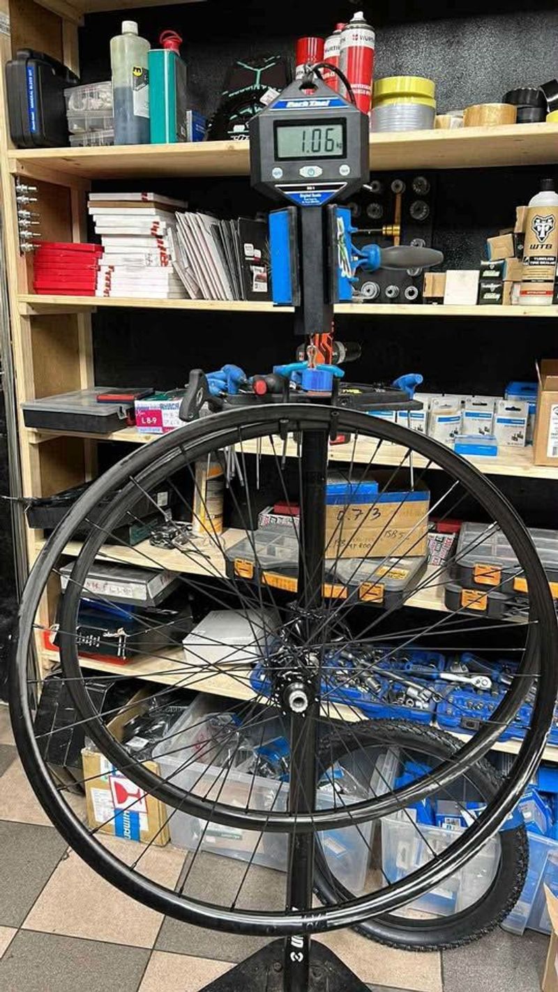 Použité Duke Carbon Wheels 2025 Wheels