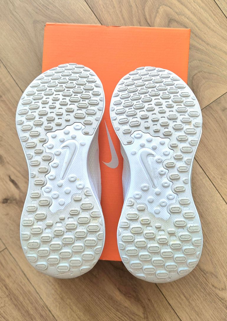 Nike Revolution 7 2026 bike usato — immagine 6 di 10