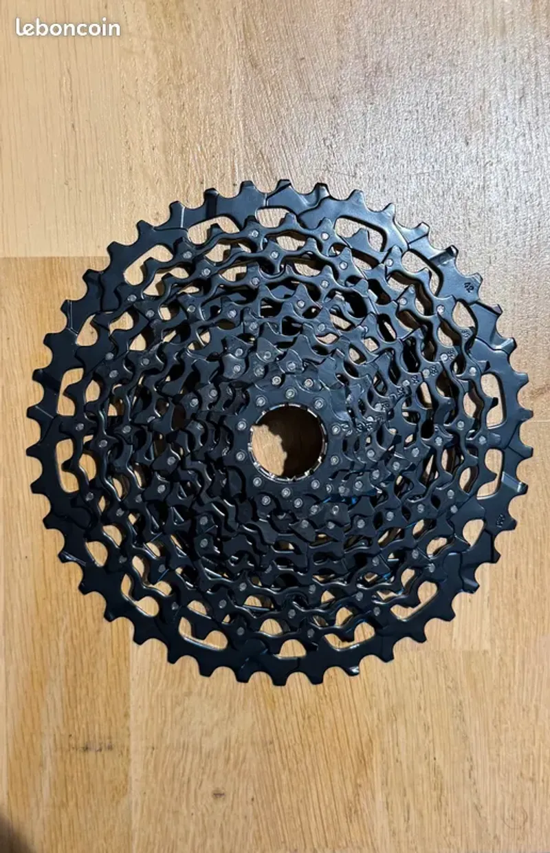 Used Sram Cassette XG-1150 11 vitesses 10-42T Drivetrain & Pedals