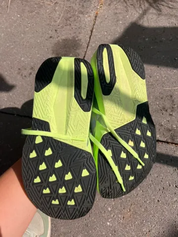 Gebrauchtes New Balance FuelCell Rebel bike — Bild 6 von 6