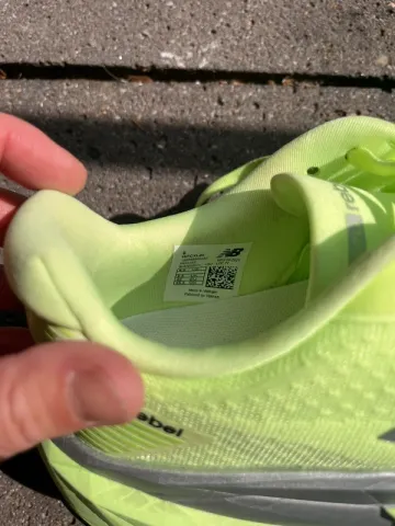 Gebrauchtes New Balance FuelCell Rebel bike — Bild 4 von 6