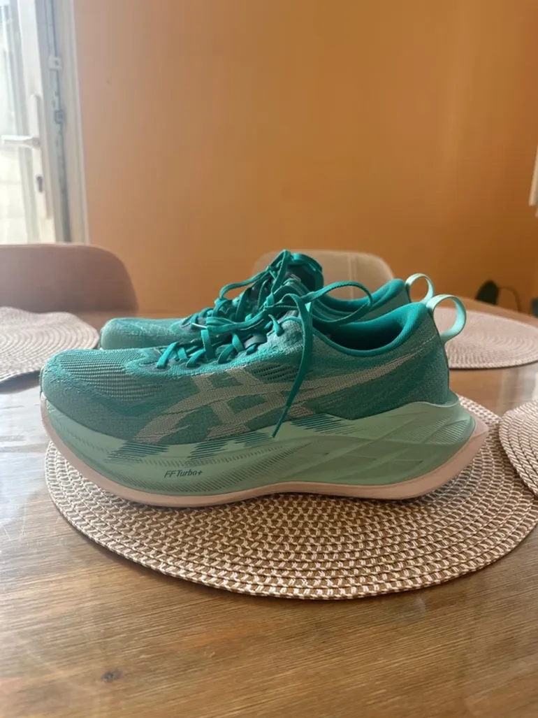 Used Asics Superblast 2 bike — image 3 of 5