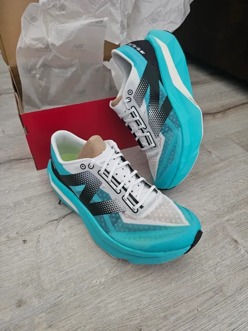 Gebrauchtes New Balance MRCELCT4 Running Shoes