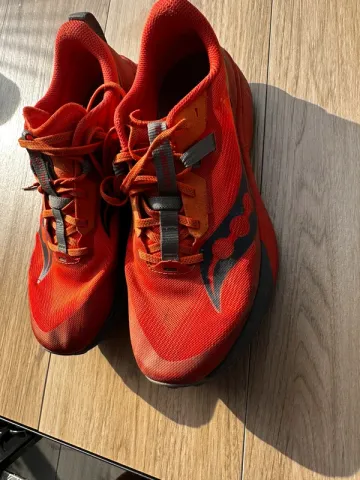Used Saucony Endorphin Trail bike — image 1 of 3