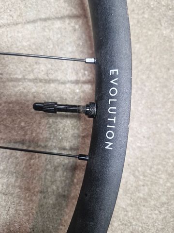 Used Newmen Evolution SL A.30 Rims 2024 bike — image 4 of 17