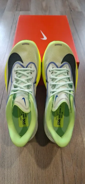 Used Nike Zoom Fly 6 bike — image 2 of 12