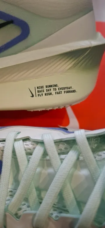 Used Nike Zoom Fly 6 bike — image 5 of 12