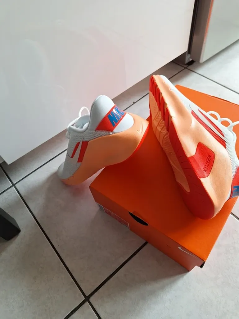 Używany Nike Flexible Train bike — zdjęcie 3 z 10