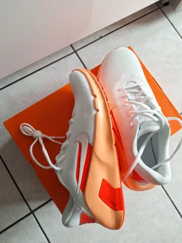 Używany Nike Flexible Train bike — zdjęcie 8 z 10
