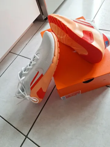 Używany Nike Flexible Train bike — zdjęcie 2 z 10