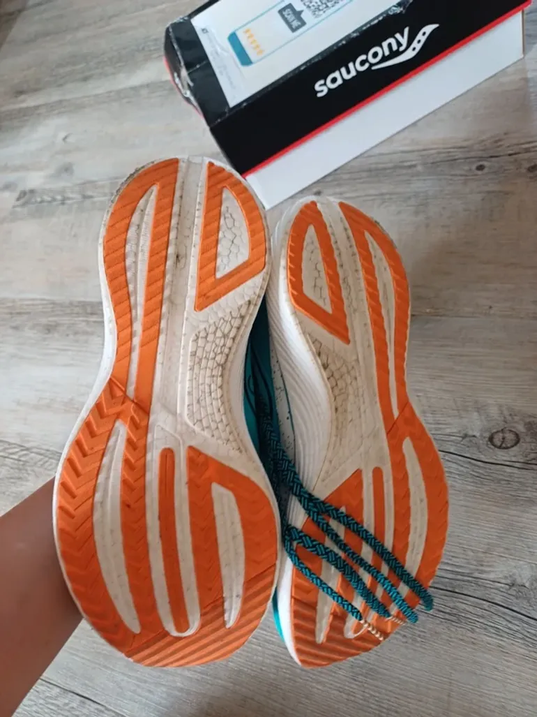 Used Saucony Endorphin Speed 3 bike — image 6 of 8