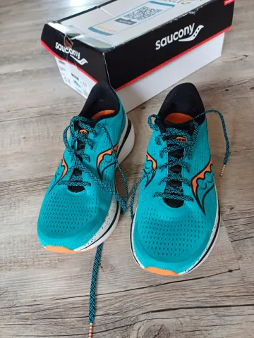 Used Saucony Endorphin Speed 3 bike — image 2 of 8