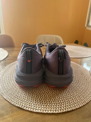 Used Asics Novablast 5 bike — image 3 of 5