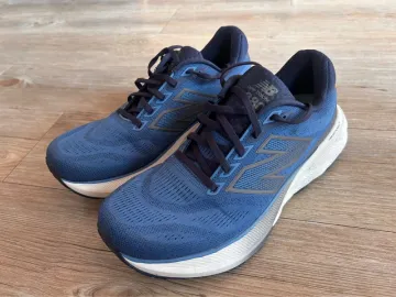 Used New Balance 880 bike — image 1 of 10