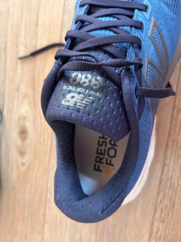 Used New Balance 880 bike — image 5 of 10