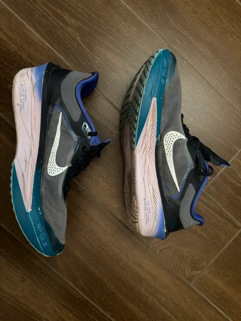 Used Nike Zoom Fly 6 bike — image 3 of 6