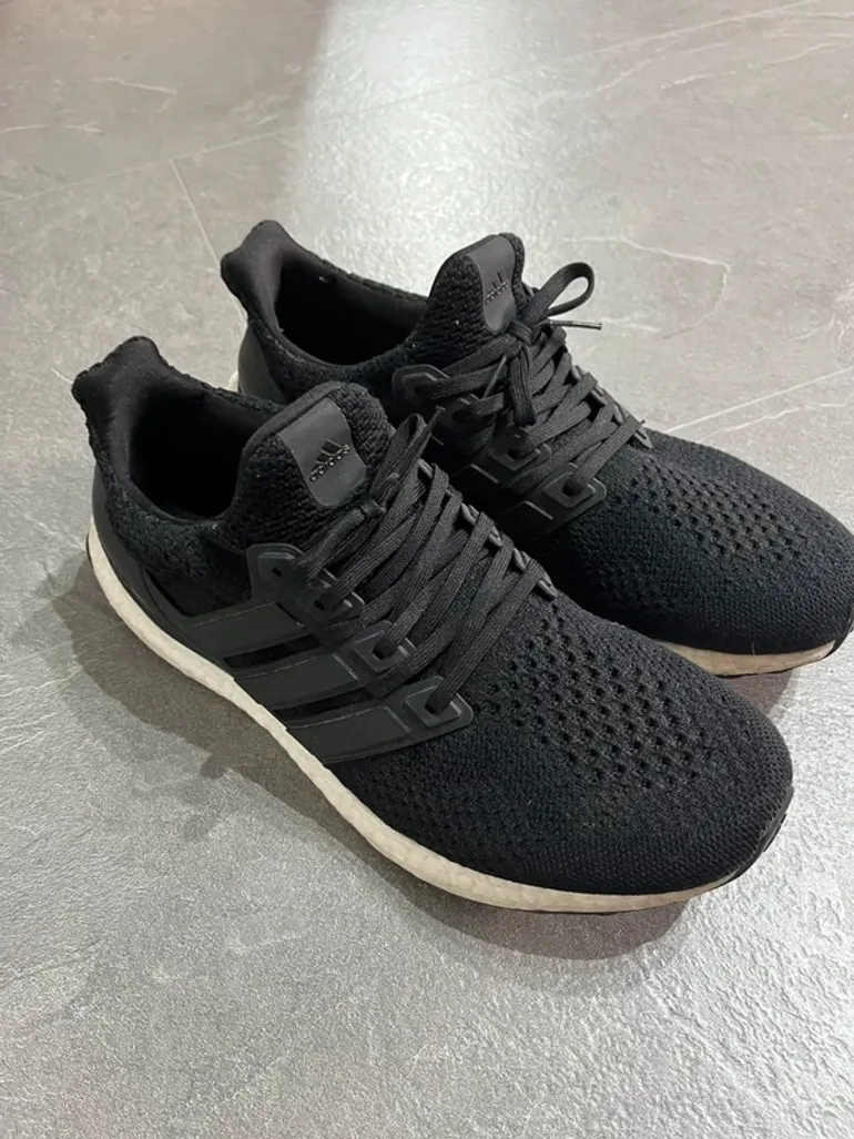 Adidas Ultraboost 1.0 bike d'occasion — image 3 sur 4