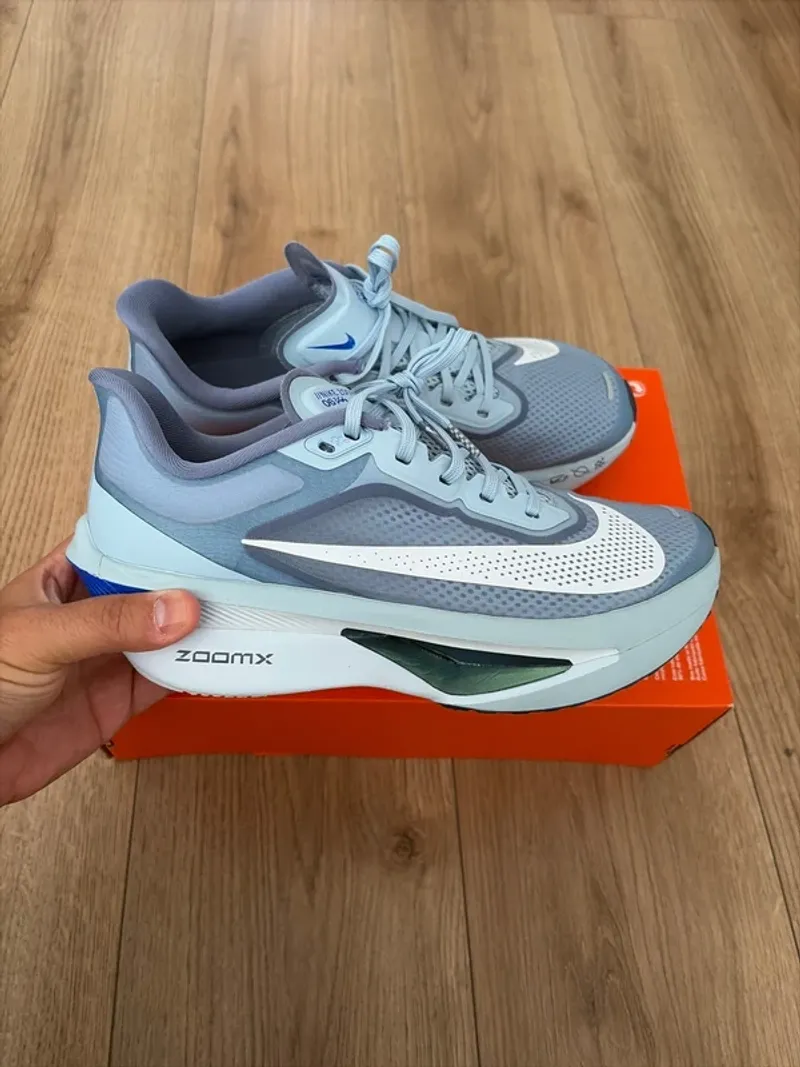 Used Nike Zoom Fly 6 Running Shoes