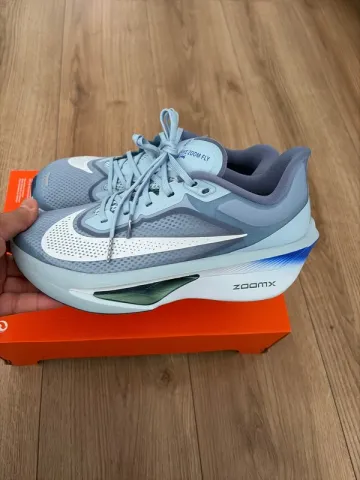 Used Nike Zoom Fly 6 bike — image 3 of 6