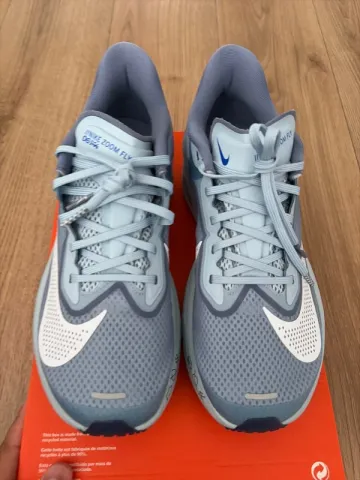 Used Nike Zoom Fly 6 bike — image 2 of 6