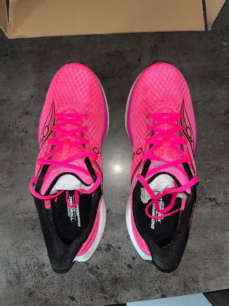 Used Saucony Endorphin Speed 5 bike — image 2 of 3