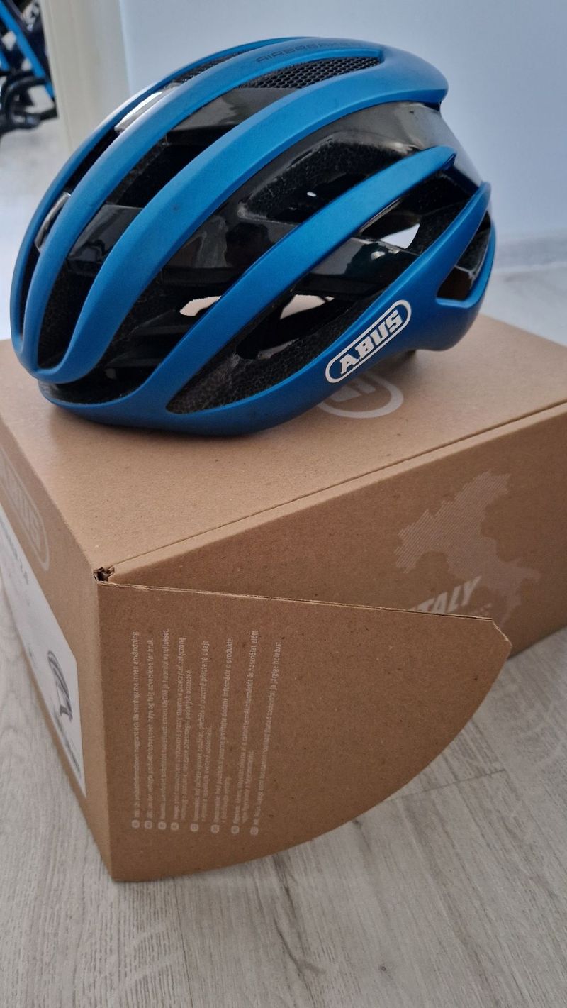 Used ABUS AirBreaker Helmet 2021 Cycling Accessories