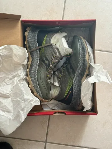 Used Saucony Endorphin Trail bike — image 2 of 6