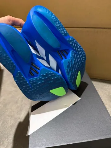 Used Adidas Adizero Pro 4 bike — image 3 of 5