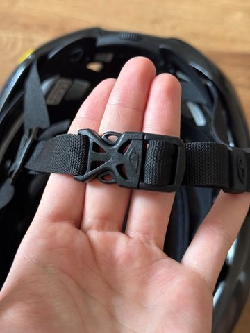 Giro Agilis MIPS Helmet 2025 bike usato — immagine 6 di 7