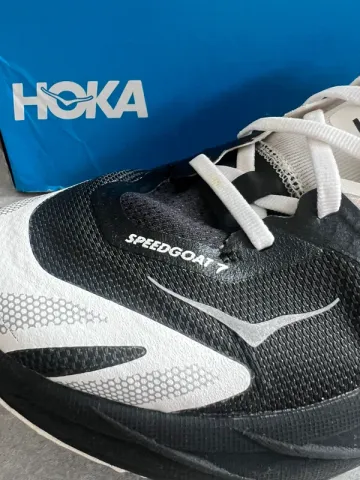 Tweedehands Hoka Speedgoat 7 bike — afbeelding 2 van 6