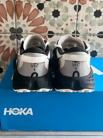 Tweedehands Hoka Speedgoat 7 bike — afbeelding 5 van 6
