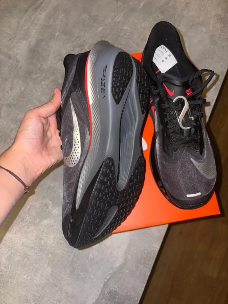 Used Nike Zoom Fly 6 bike — image 4 of 6