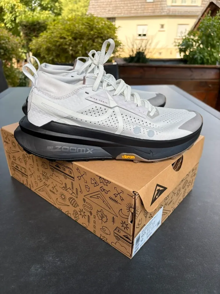 Used Nike ZoomX Zegama Trail 2 bike — image 2 of 7