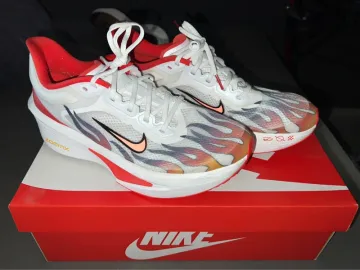Used Nike Zoom Fly 6 bike — image 1 of 3