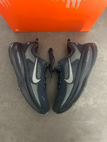 Gebrauchtes Nike Vomero 18 Zoom X bike — Bild 2 von 9