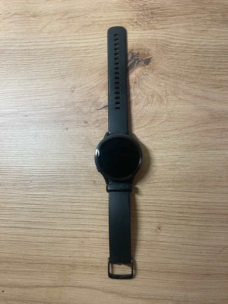 Used Garmin Venu 4 bike — image 3 of 4